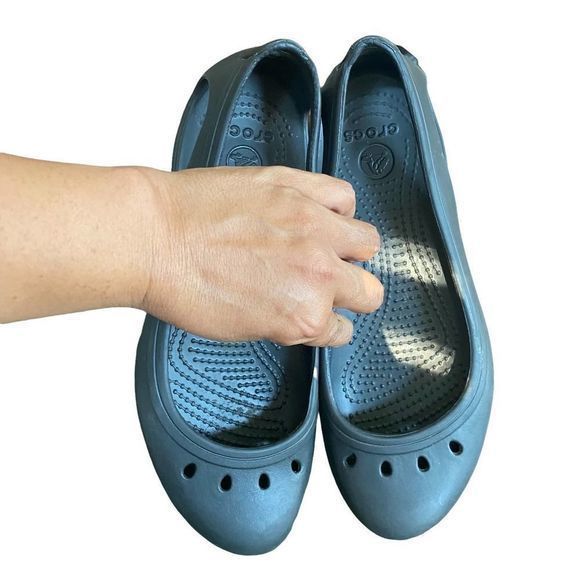 Crocs Kadee Women's Flats in black Sz 8 - Picture 4 of 4